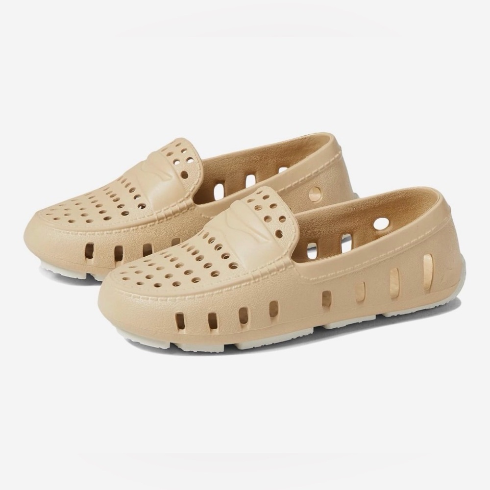 Floafers in Beige